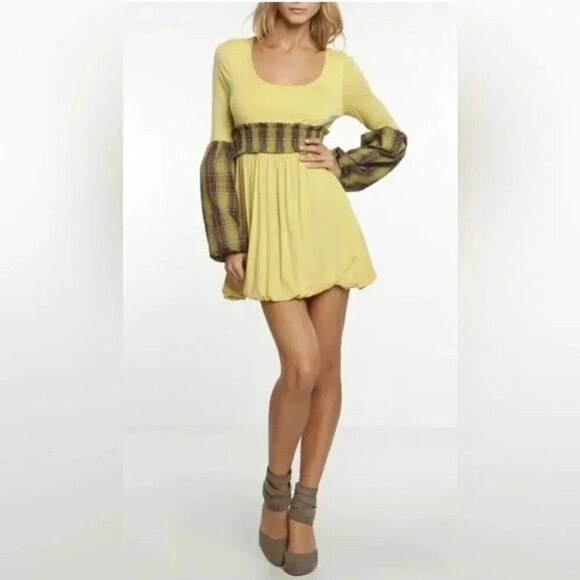 Nuvula plaid bell sleeve bubble hem dress medium - Picture 11 of 12